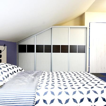 2 Bedrooms House With Enclosed Garden And Wifi At Slezska Острава Екстериор снимка