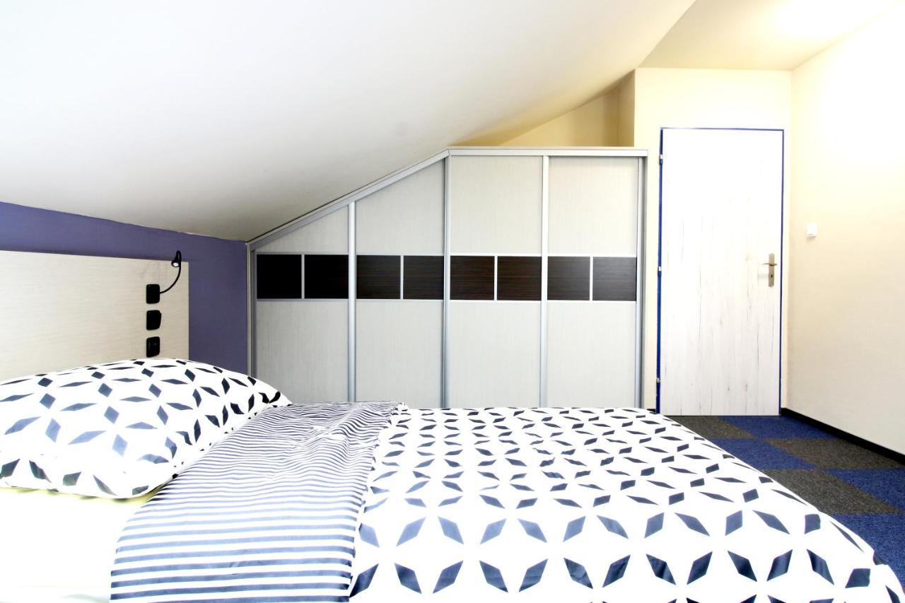 2 Bedrooms House With Enclosed Garden And Wifi At Slezska Острава Екстериор снимка