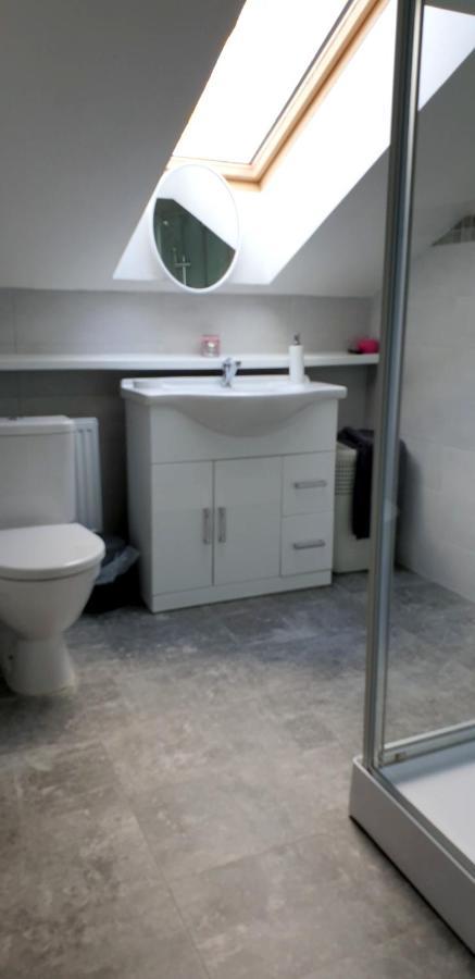 2 Bedrooms House With Enclosed Garden And Wifi At Slezska Острава Екстериор снимка
